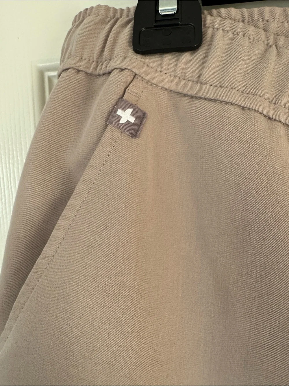 Men’s Figs Tansen Joggers with Burgundy Drawcord